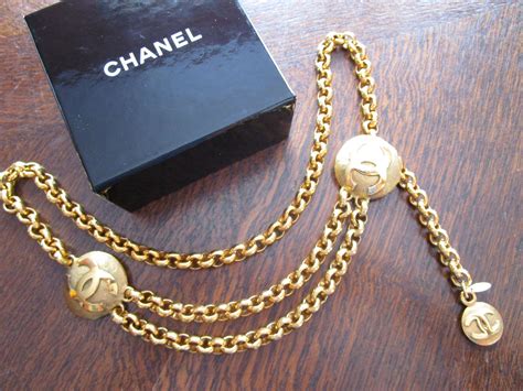 bloomingdales chanel with chain